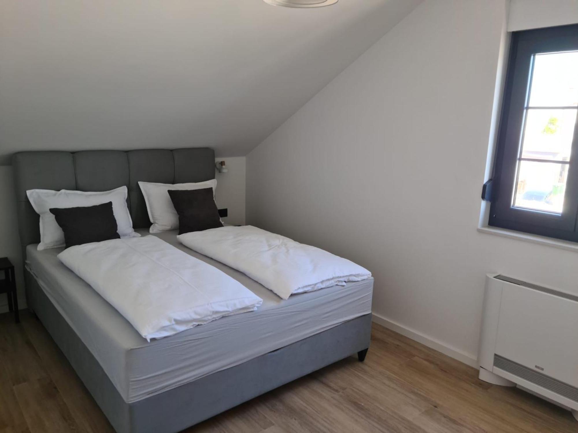 Appartments Akrapovic 브르시 객실 사진